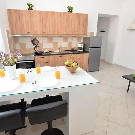 아파트 Sotirias House